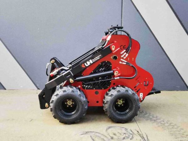 Mini Skid Steer UHI 30D 23HP – Image 2