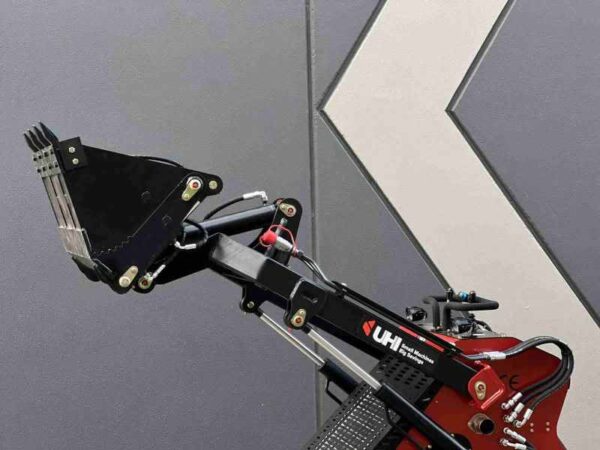 Mini Skid Steer UHI 30D 23HP – Image 3